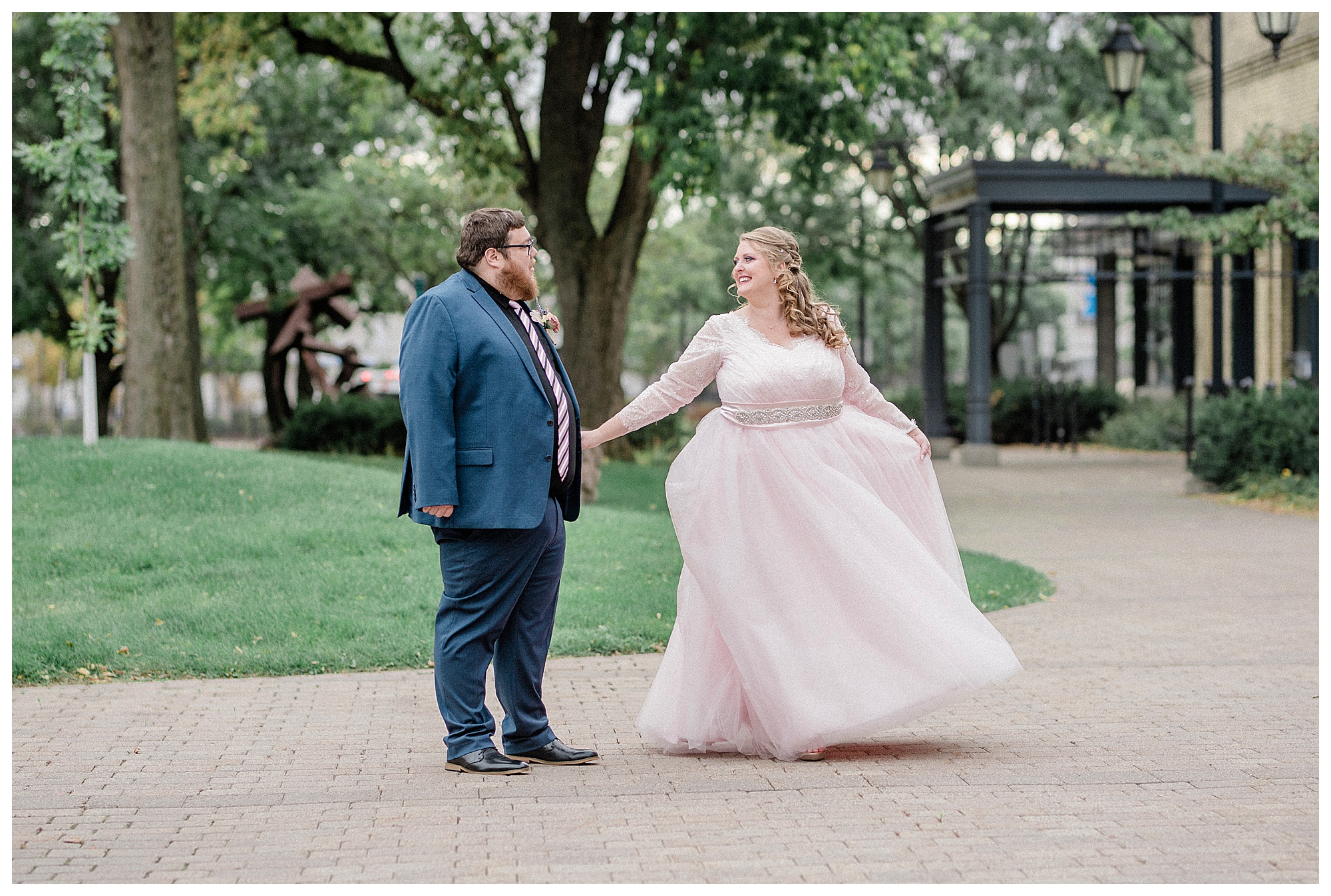 Bride and groom portraits for a Minneapolis wedding